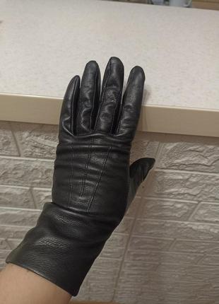 Мягесенькі шкіряні рукавички, рукавиці шкіра з натур мехом італія