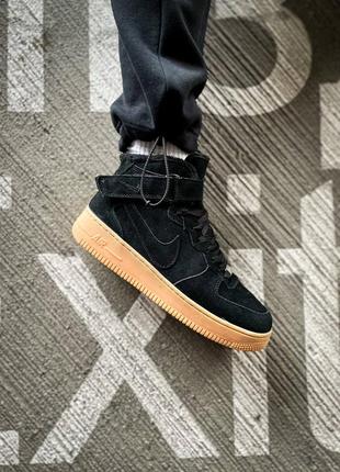 Кросівки жіночі / чоловічі чорні замшеві nike air force 1 high fur "black"