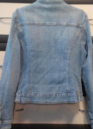 Стильный джинсовый жакет-пиджак.3 фото
