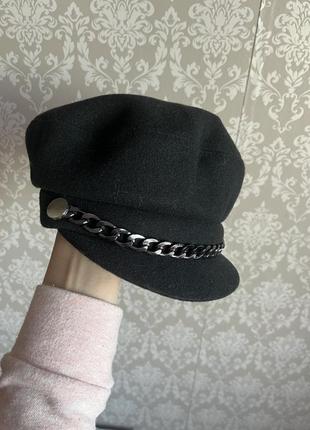 Жіночий чорний капелюх (кепка) з вовни