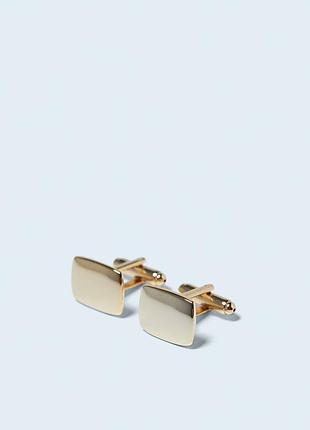 Изысканные запонки в золотом цвете zara