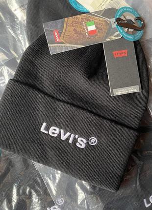 Шапка levi’s