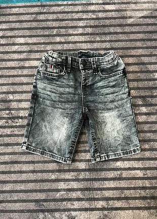 Шорти