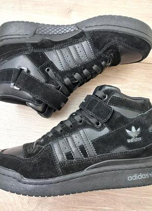 Зимние кроссовки adidas forum 84 high black