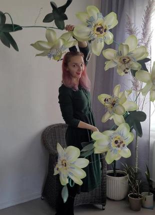 Квіткова ліана гірлянда для фотозони зростові квіти фешн декор