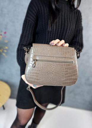Модна сумка під крокодила,  жіноча сумочка з тисненням на довгому ремінці,сумка крос боді4 фото