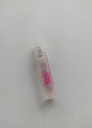 Cacharel yes i am pink first парфюмированная вода женская, 1.2 мл (пробник)2 фото