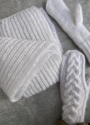 Вязаные перчатки белые шарфик ручная работа шапочка белая пушистая перчатки женские пушистые белые молочные метенки без пальцев3 фото