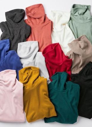 Гольф uniqlo горчичный флисовый heattech