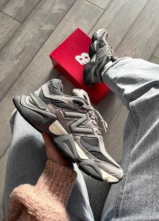 Демисезонні замшеві кросівки new balance 9060 darkt grey