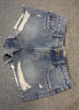 Topshop джинсовые короткие шорты голубые рваные