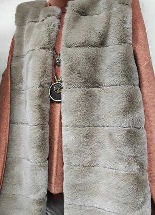 Жилет хутро