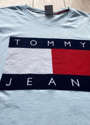 Укорочена футболка оверсайз tommy hilfiger4 фото