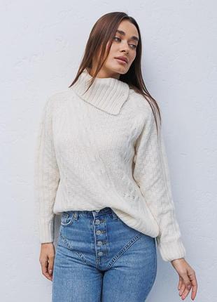 Вязаний свитер