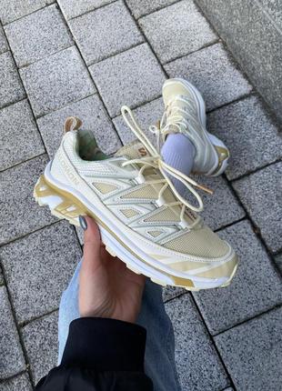 Женские кроссовки salomon xt-6, бежевые