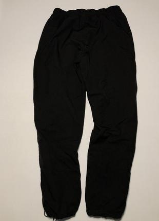 Нейлоновые брюки puma на утяжках, боковые карманы6 фото