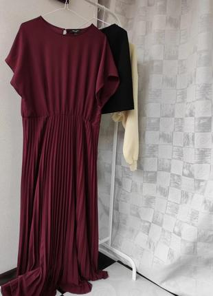 Нарядна сукня кольору бордо з плісерованим низом new look