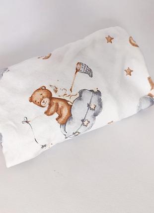 Простинь в ліжечко кругла простинь