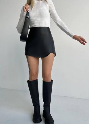 Юбка шорты мини из экокожи кожаные из кожужа черная коричневая белая серебристная теплая классическая трендовая стильная4 фото