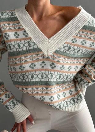 Стильный женский свитер с узором трендовый вязаный с v вырезом2 фото