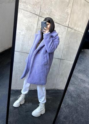Пальто женское из меха оверсайз теплое на пуговицах с карманами качественное стильное трендовое лавандовое серое3 фото