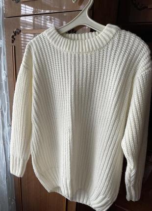 В’язаний светр.