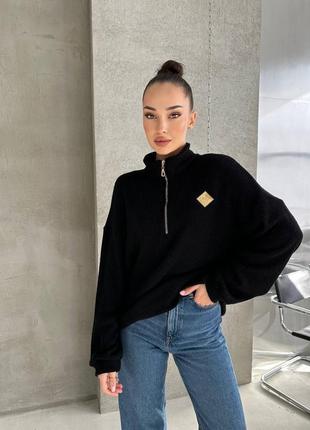 Теплый свитер оверсайз вязка шерстяной с акрилом свободного кроя с воротничком на замочке