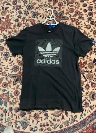 Футболка adidas