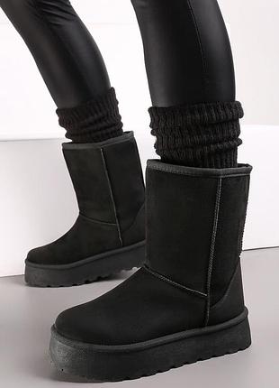 Уггі на високій платформі