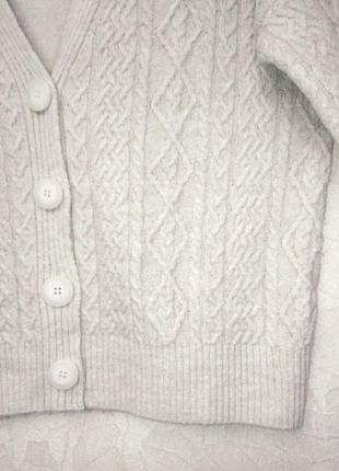 В'язаний кардиган м'який трикотажний кардиган пуловер бежевий кардиган кофта на ґудзиках3 фото