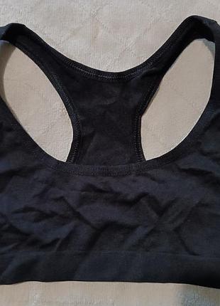 Спортивный топ