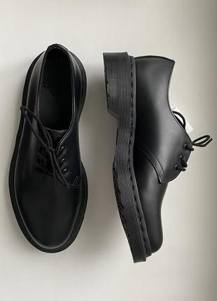 Кожаные туфли dr martens лоферы