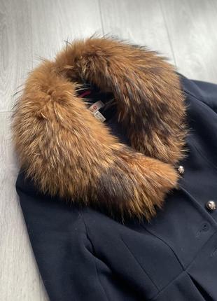 Неймовірно гарне пальто зимове з хутром з коміром9 фото