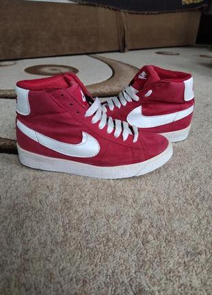 Оригинальные кроссовки nike release