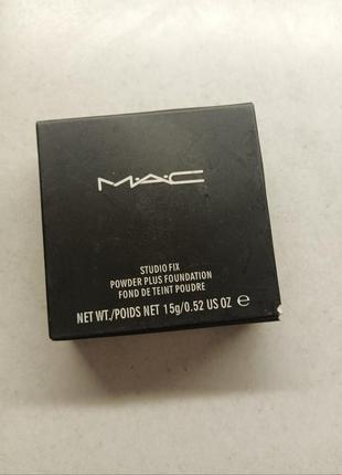 Пудра фирмы mac cosmetics..