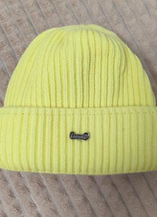 Демисезонная шапочка ugla на объем головы 52 см