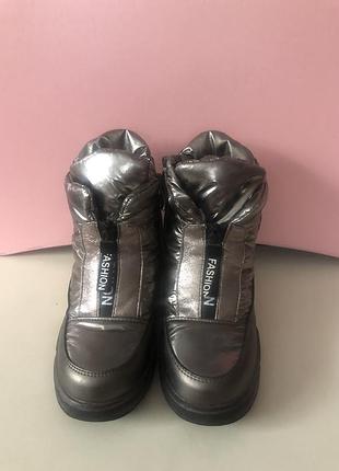 Качественные ботинки ботиночки дутики для девочки clibee