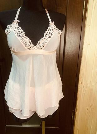 Пеньюар и шортики, нижнее белье