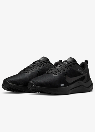 Кроссовки nike downshifter 12. размер 44(28 см), 45(29 см).