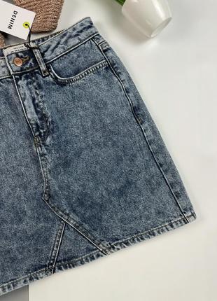 Джинсовая мини юбка new look, коттон, плотный деним3 фото