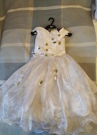 Біла дитяча сукня