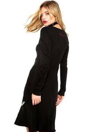 Бохо черное платье с принтом и вышивкой вискозный трикотаж ромашки2 фото