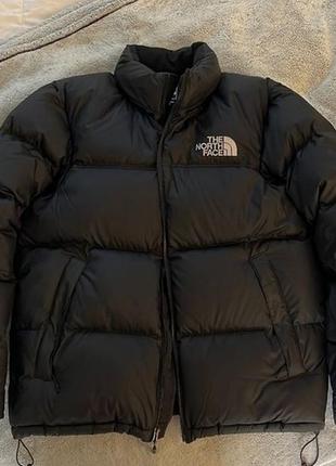 Стильная и теплая зимняя куртка1 фото