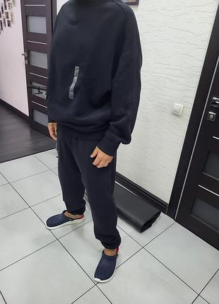 Шикарный calvin klein теплый спортивный костюм оригинал!