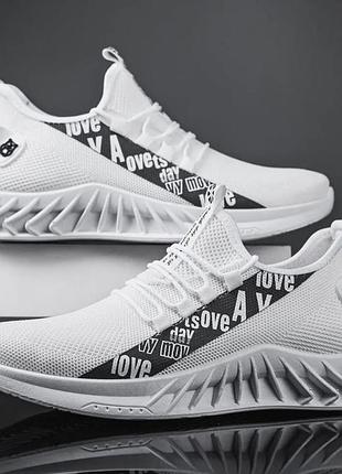 Продам новые мужские кроссовки весна - лето сетчатые дышащие