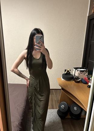 Длинное темно зеленое женское платье хаки в пол1 фото