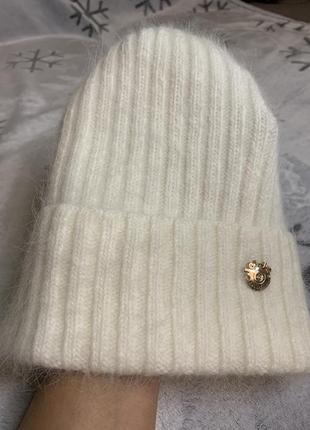 Шикарная теплая белоснежная шапка бини из ангоры. jolie collection