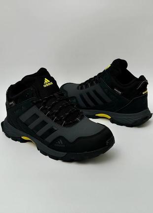 Зимние кроссовки adidas