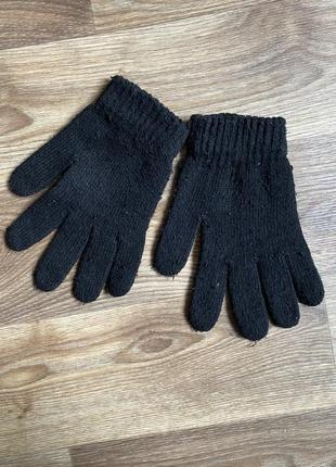 Подарю черные перчатки