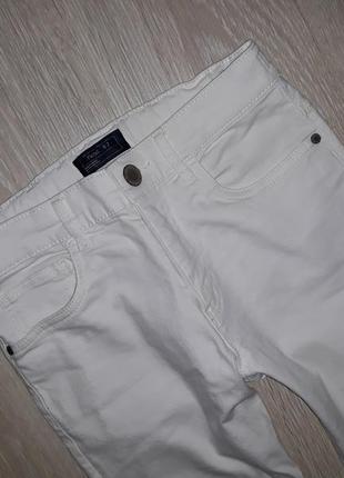 Белые, джинсовые шорты next на 12 лет2 фото